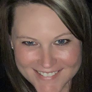 Meet your Posher, Amelia